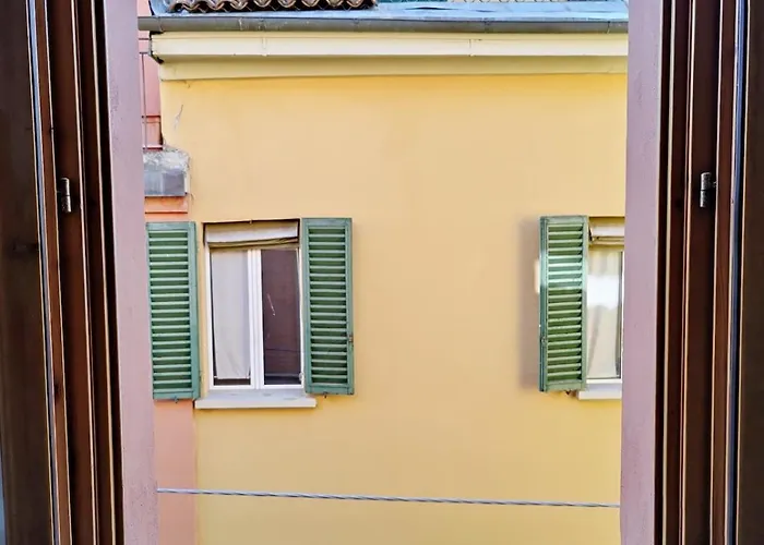 Bright Cozy Bologne