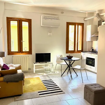 Bright Cozy Apartmán *