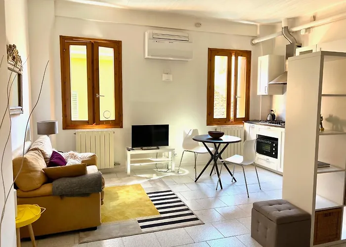 Bright Cozy דירה *